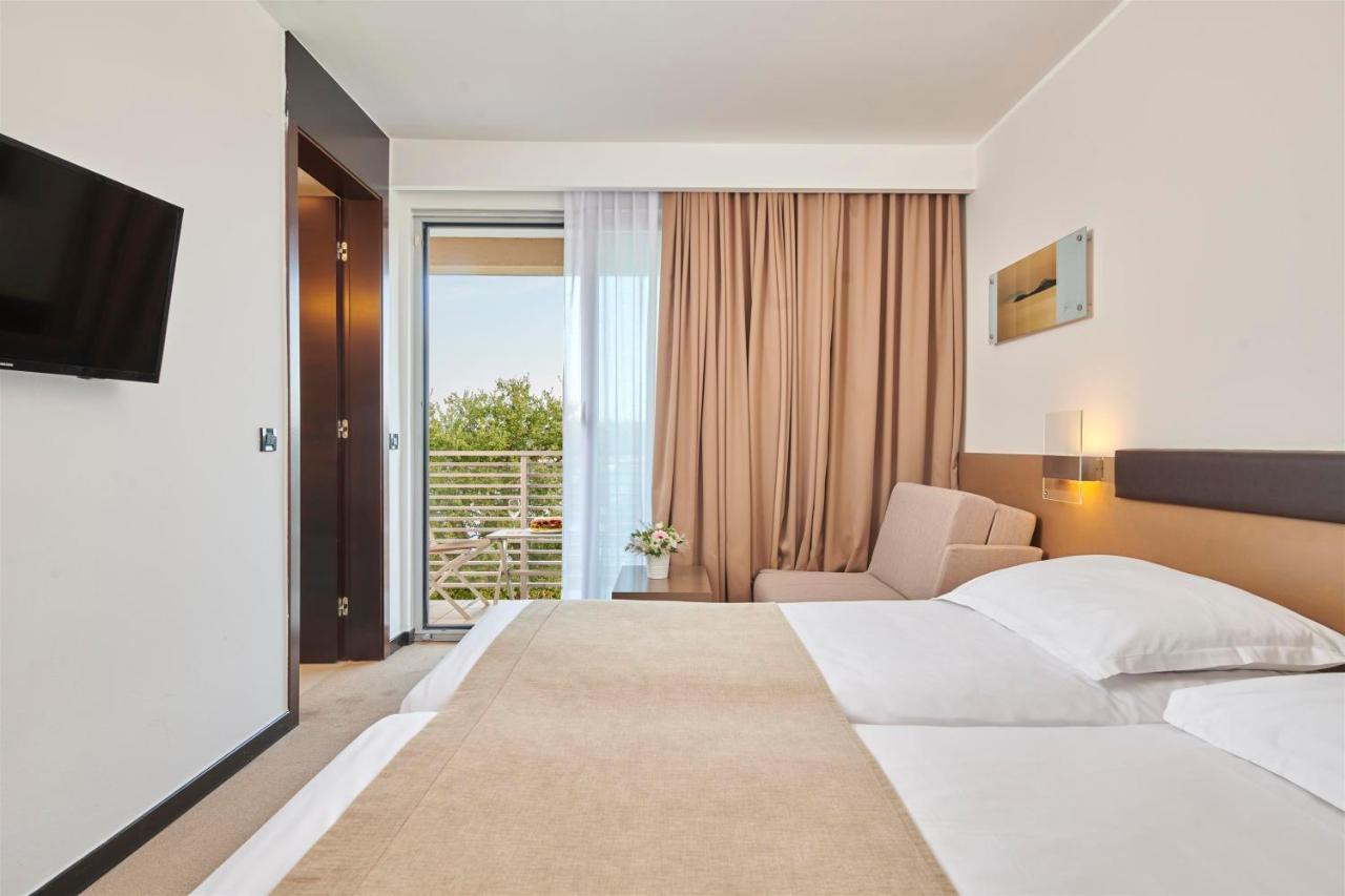 Hotel Molindrio Plava Laguna Porec Esterno foto